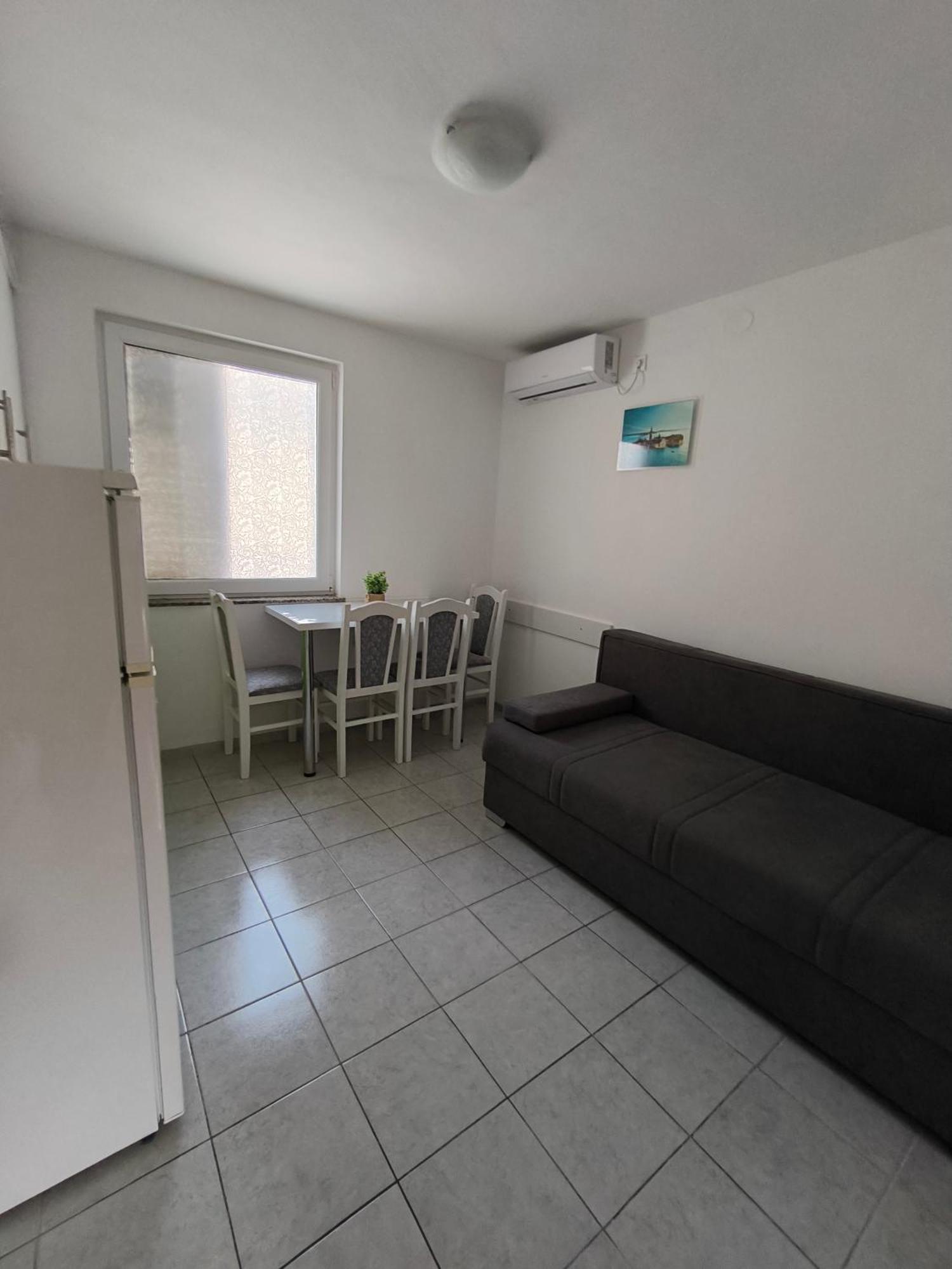 Apartmani Baresic ポドゥゴラ エクステリア 写真