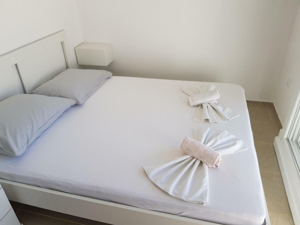 Apartmani Baresic ポドゥゴラ エクステリア 写真